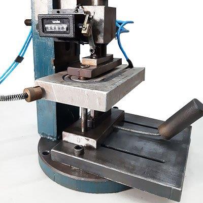 Dispositivos para montagem de produtos