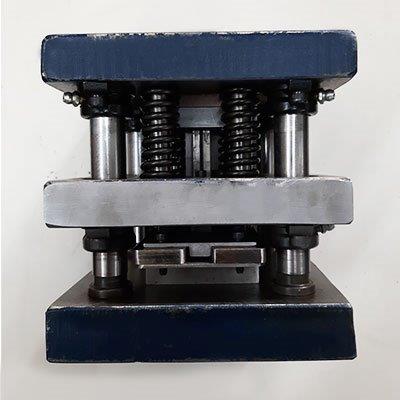 Estampo para peça de aluminio