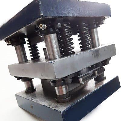 Molde para estamparia de metais